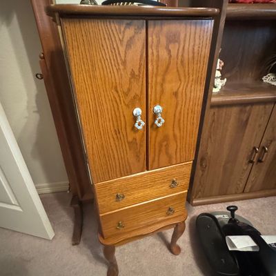 Sale Photo Thumbnail #40