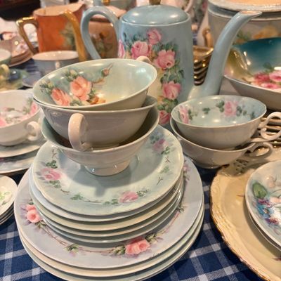 Sale Photo Thumbnail #36: Collection of Vintage 1940s china, painted by grandmother with OL initials. Collection includes, luncheon plates, cups and saucers, teapots, ice containers, and bowls