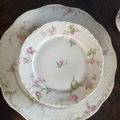 Sale Photo Thumbnail #3: Havilland Bone China with floral design