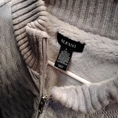 Sale Photo Thumbnail #277