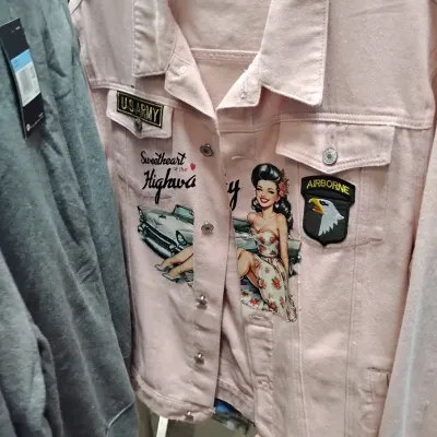 Sale Photo Thumbnail #394