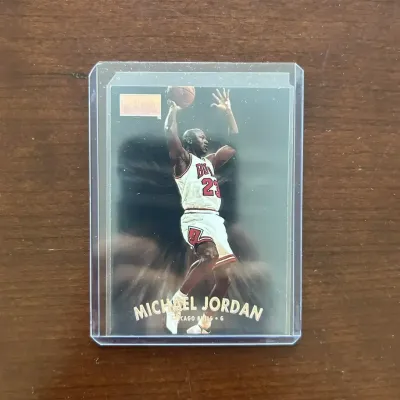 1997-98 SkyBox Premium Basketball Card. Michael Jordan - Chicago Bulls. Card #29