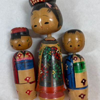 Vintage Japanese Wooden Kokeshi Dolls - Set of 3