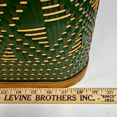 Vintage Hawkeye Burlington Basket Co. Picnic Basket Set in Original Box