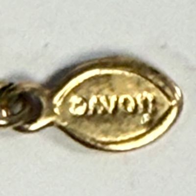 Vintage Avon Gold-Tone Frosted Glass Apple Pendant Necklace