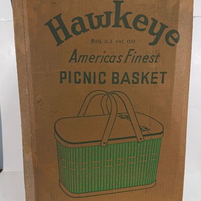 Vintage Hawkeye Burlington Basket Co. Picnic Basket Set in Original Box
