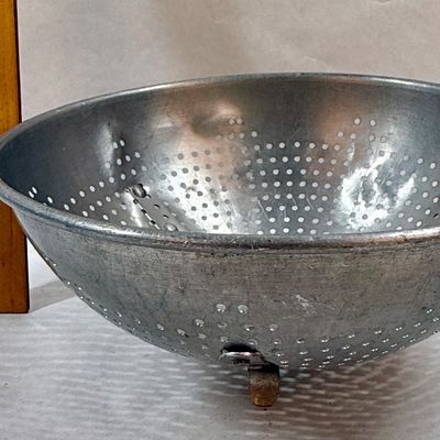 Vintage Aluminum Footed Kitchen Colander Strainer