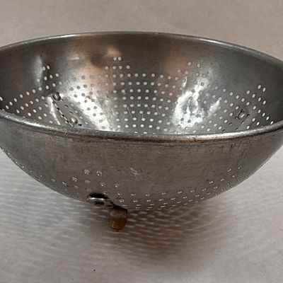 Vintage Aluminum Footed Kitchen Colander Strainer