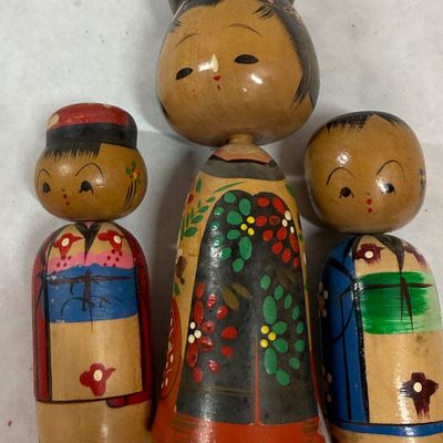 Vintage Japanese Wooden Kokeshi Dolls - Set of 3
