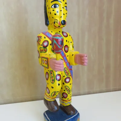 Sale Photo Thumbnail #320: Guatemalan all-saints leopard carving