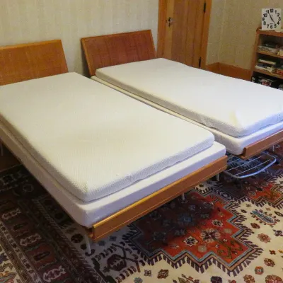 Sale Photo Thumbnail #576