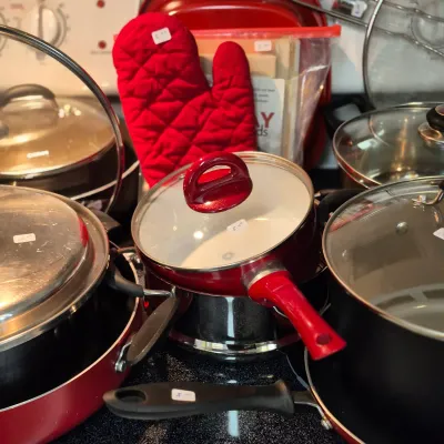 Sale Photo Thumbnail #42: Cookware