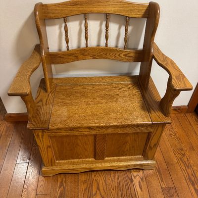 Sale Photo Thumbnail #5: Country Spindle Storage Bench