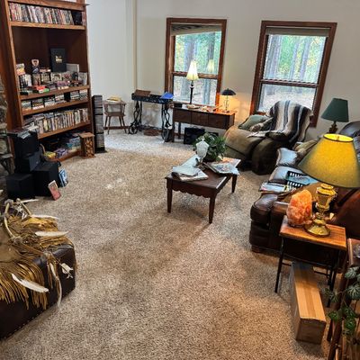 Sale Photo Thumbnail #45: Living room 