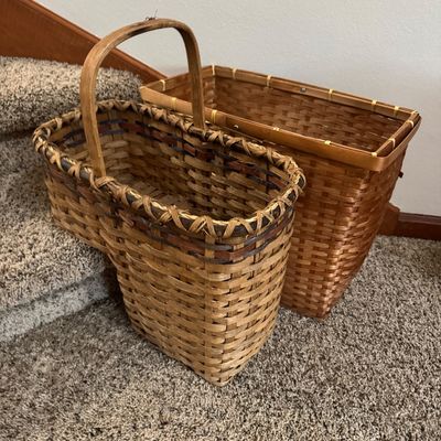 Sale Photo Thumbnail #50: Woven stair baskets 