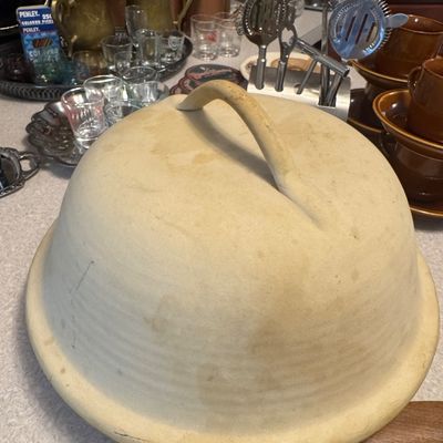 Sale Photo Thumbnail #37: Sassafras Superstone La Cloche bread baker