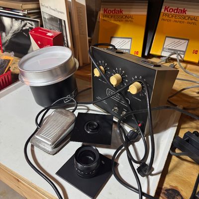 Sale Photo Thumbnail #209: Vintage dark room accessories 