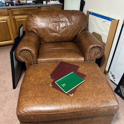 Sale Photo Thumbnail #149: Tufted leather chair 