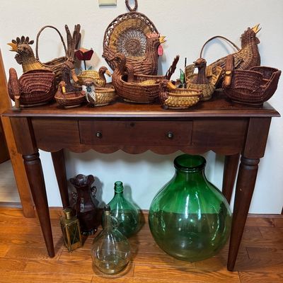 Sale Photo Thumbnail #182: More Italian green vases and duck baskets 