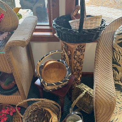Sale Photo Thumbnail #94: Beautiful baskets