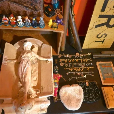 Sale Photo Thumbnail #39