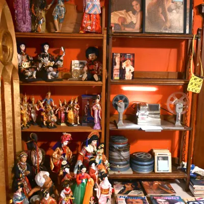 Sale Photo Thumbnail #12
