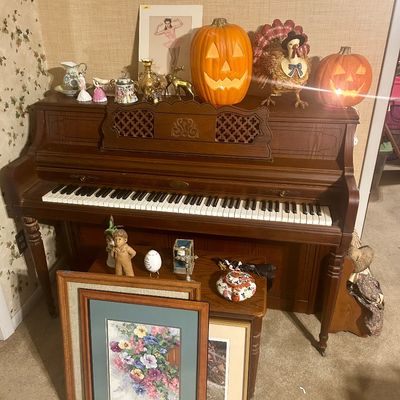 Sale Photo Thumbnail #78: Halloween