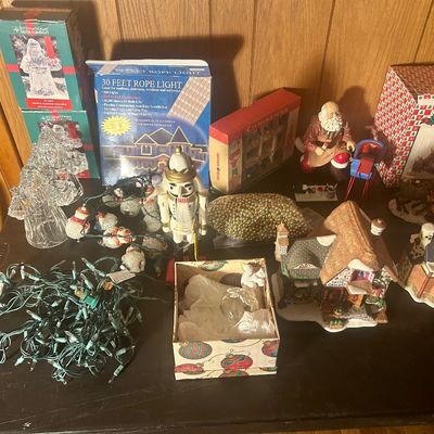 Sale Photo Thumbnail #44: Christmas