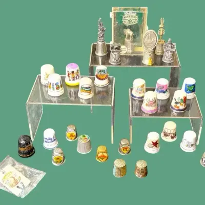 Vintage Souvenir Thimble Collection 