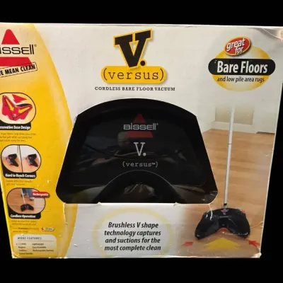 Bissell Versus Cordless Bare Floor Vacuum (Model 21R9)  