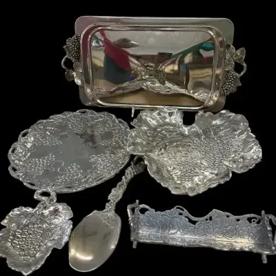 Arthur Court Vineyard Serving Collection – Trays, Cracker Holder & Spoon