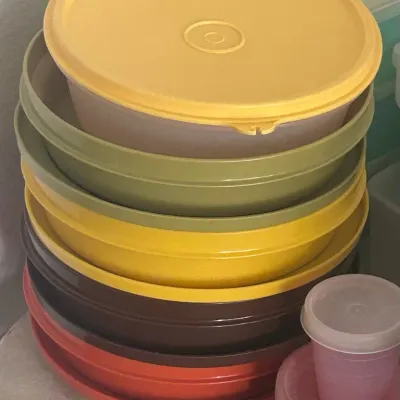 Sale Photo Thumbnail #93: K assorted tupperware