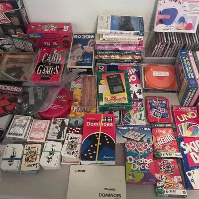 Sale Photo Thumbnail #104: T assorted games
