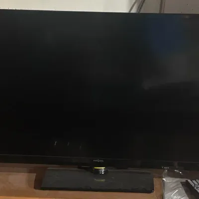 Sale Photo Thumbnail #63: E TV