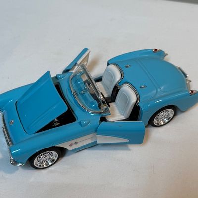 Sale Photo Thumbnail #17: Doors and hood open