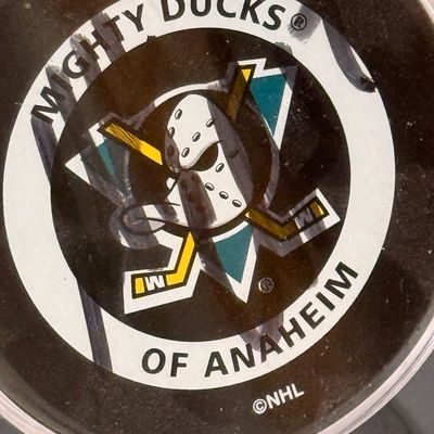 Sale Photo Thumbnail #9: Matt Cullen signed