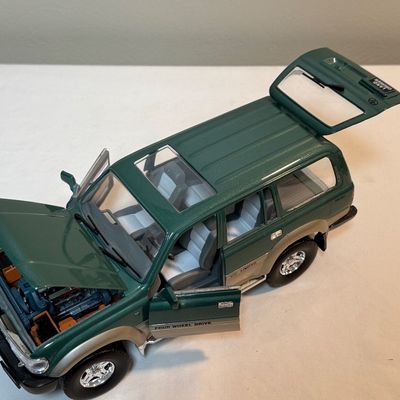 Sale Photo Thumbnail #29: Doors, Hood, and trunk open