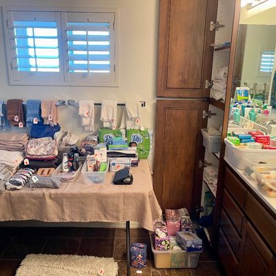 Sale Photo Thumbnail #18: Assorted linens, towels, personal care products and toiletries