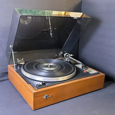 Sansui Turntable Model SR-2050C With Shure Stylus
