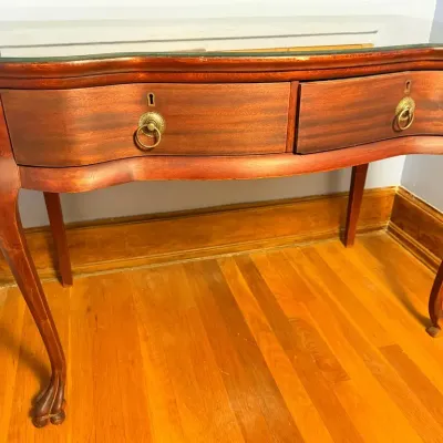 Vintage Mahogany Serpentine Console Table With Glass Top & Cabriole Legs