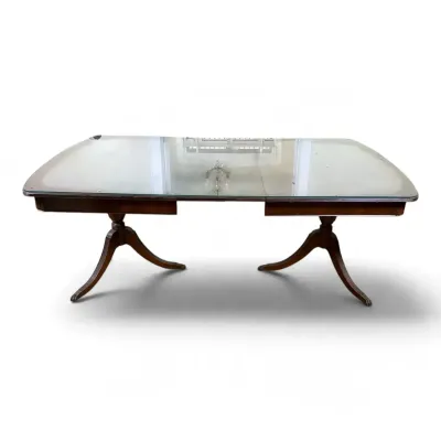 Penn Table Company Duncan Phyfe Style Dining Room Table With Glass Topper