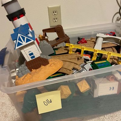 Sale Photo Thumbnail #514: Train set