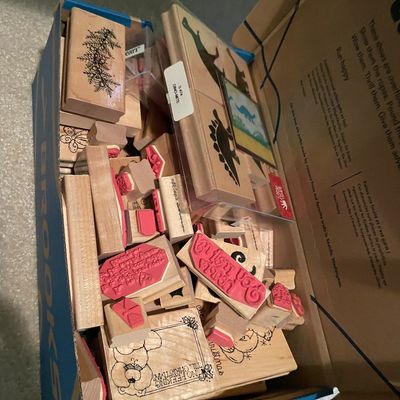 Sale Photo Thumbnail #228: Stamps