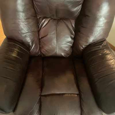 Sale Photo Thumbnail #39: Leather recliner