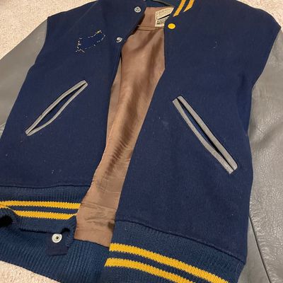 Sale Photo Thumbnail #527: Vintage jacket