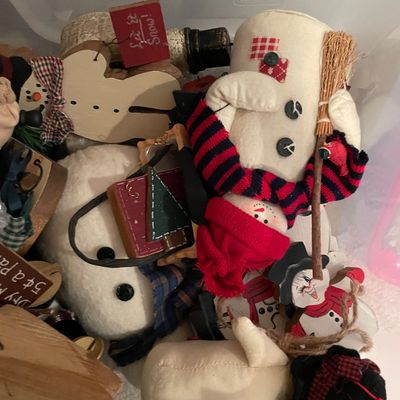 Sale Photo Thumbnail #284: Holiday