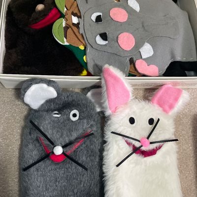 Sale Photo Thumbnail #112: Hand Puppets