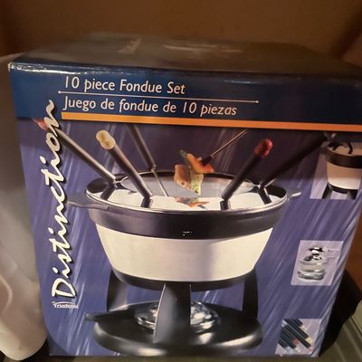 Sale Photo Thumbnail #558: Fondue set