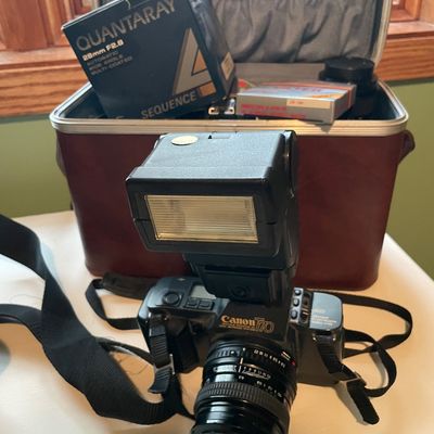 Sale Photo Thumbnail #213: Cameras