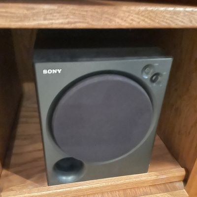 Sale Photo Thumbnail #281: Sony speakers